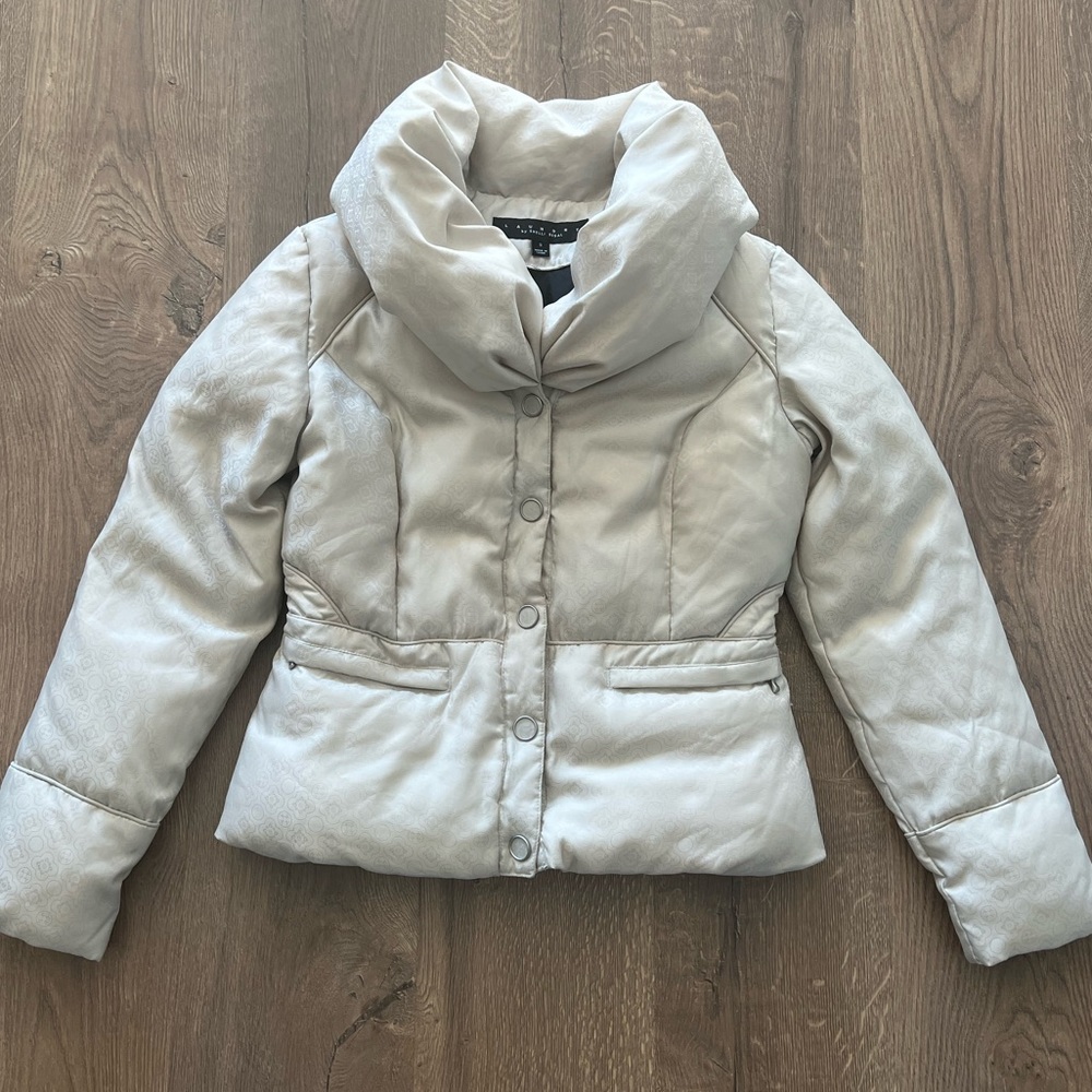 Off White Laundry Puffer Jacket Small - image 8